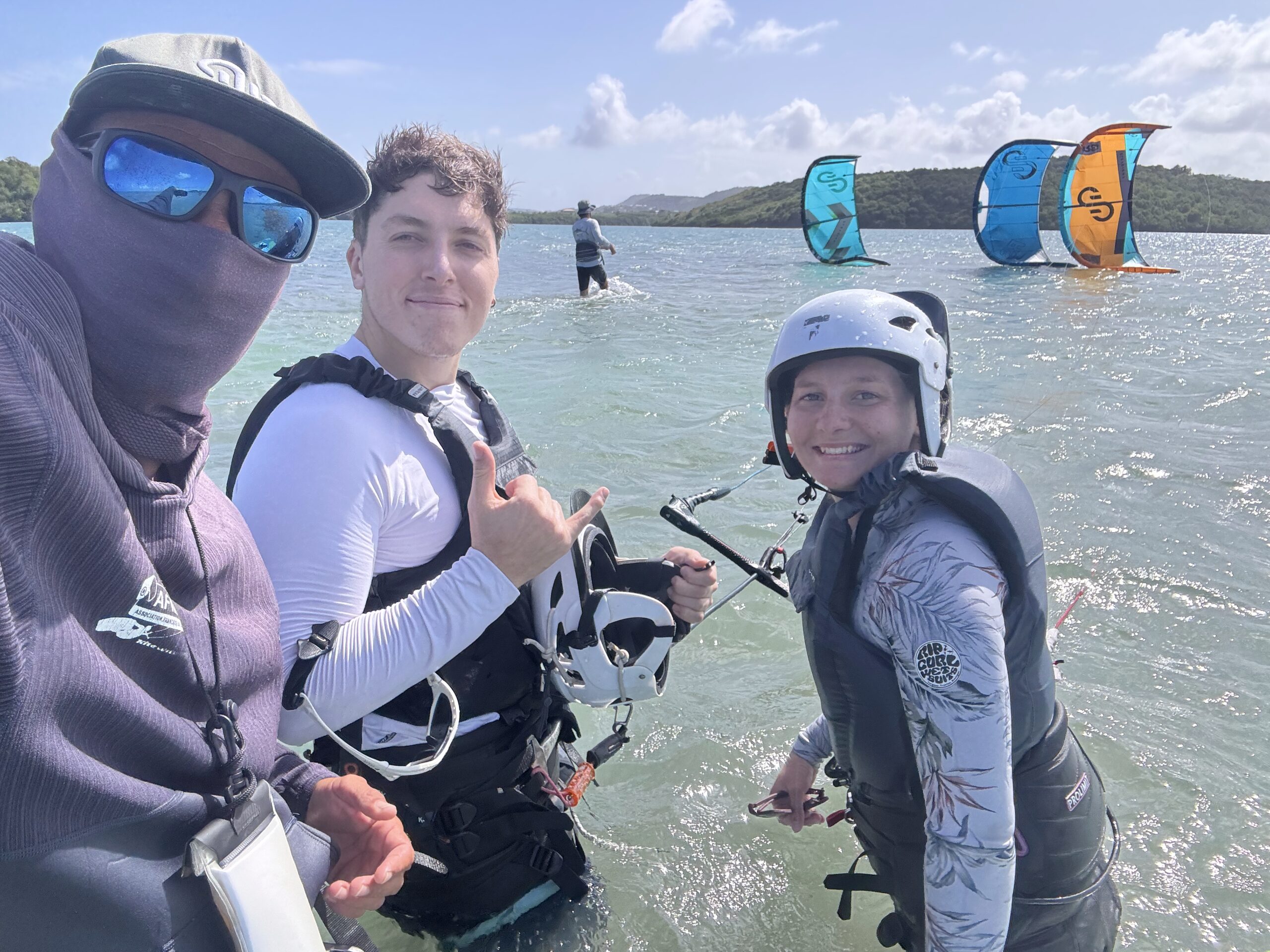 initiation au kitesurf au Vauclin, 2 élèves pour un moniteur